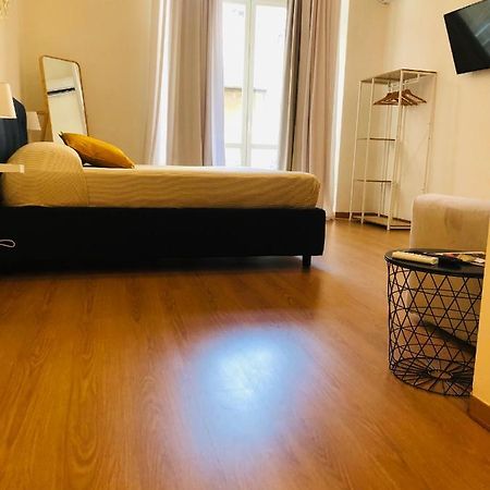 Dimora Paladino Bed and Breakfast Napels Buitenkant foto